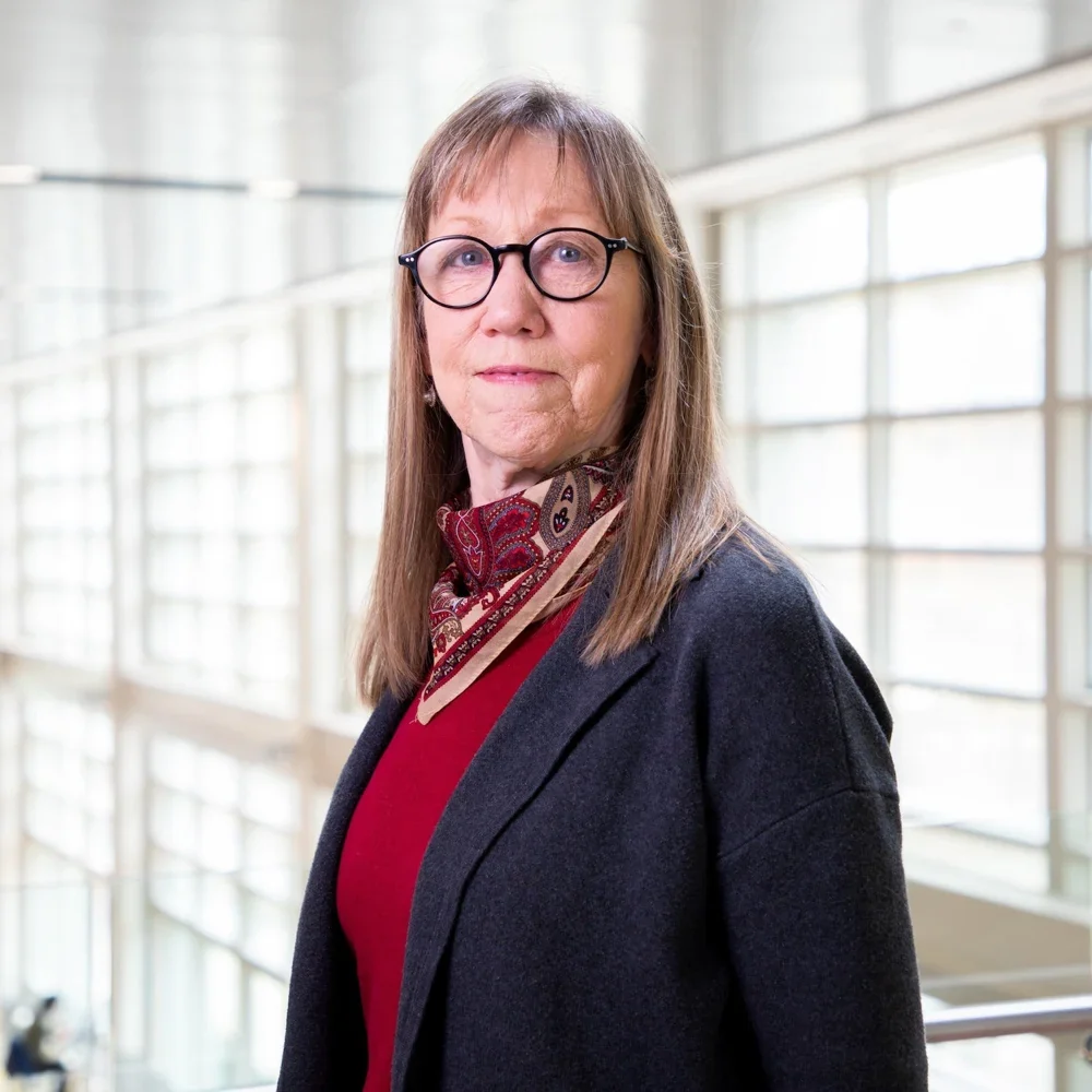 Portrait: Deborah Nelson