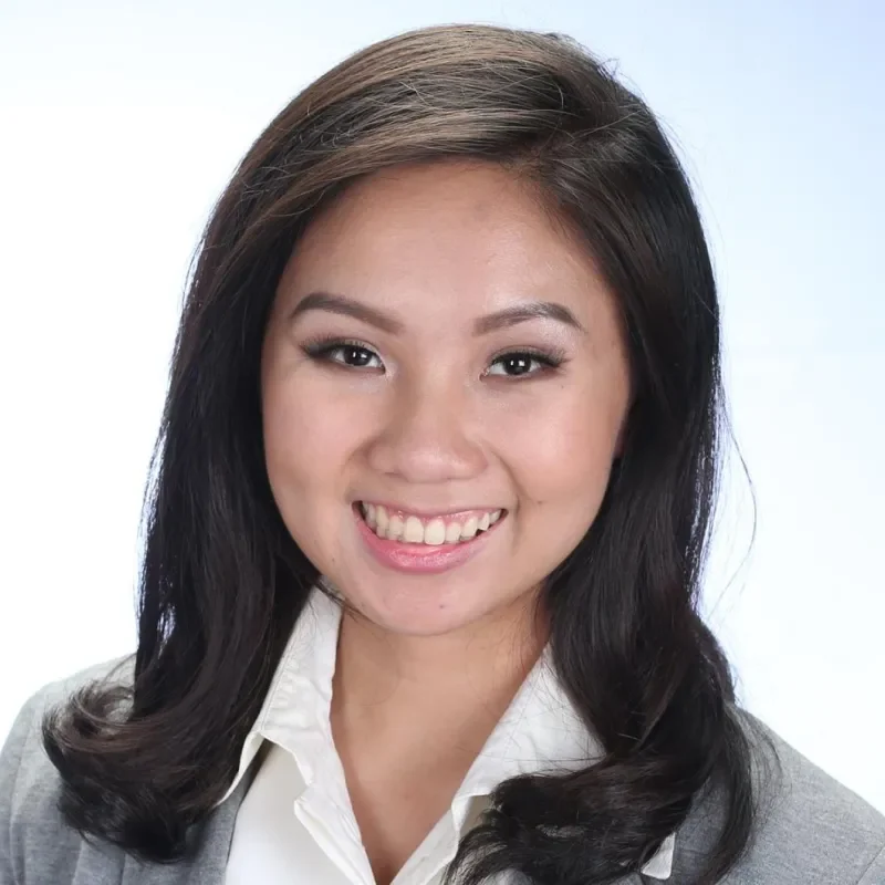 Portrait: Regine Cabato