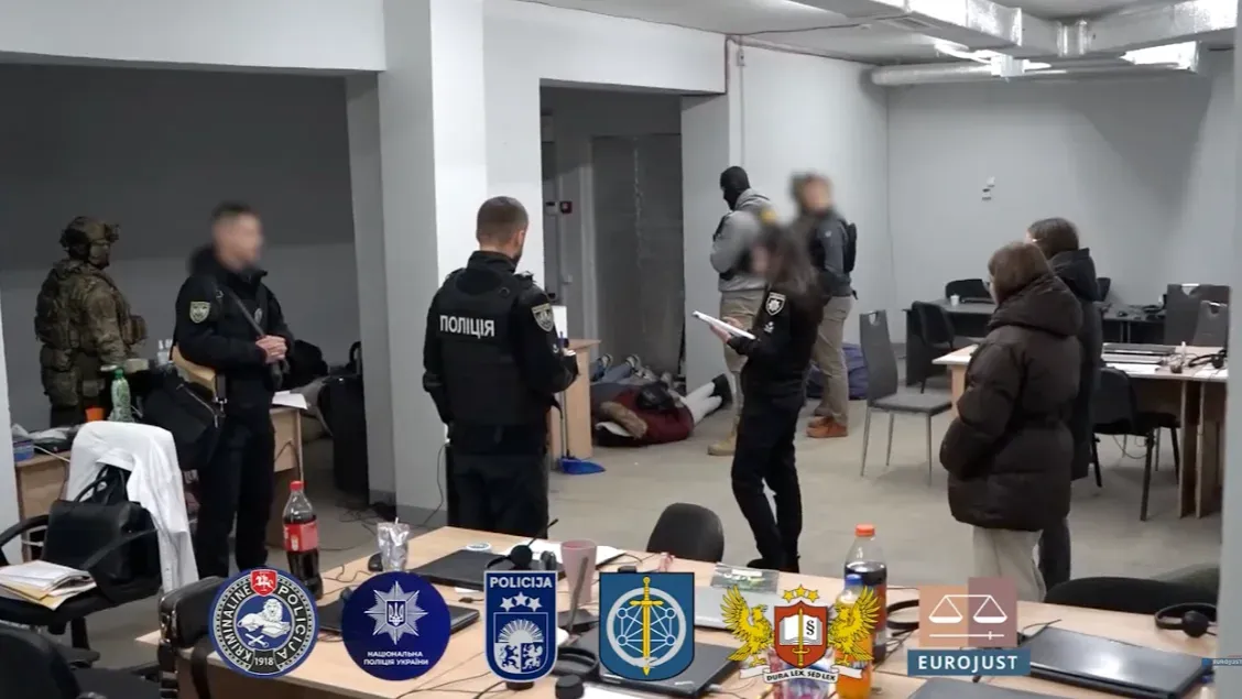 Original opening photograph from the FRAUD IMPERIUM article